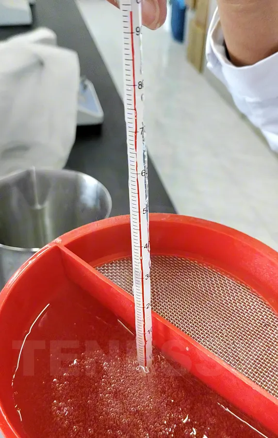 Hydroxyethly_Cellulose